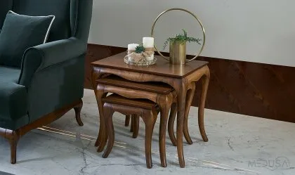 تصویر 1 از میز عسلی چوبی با کیفیت ساخت بالا و دوام طولانی